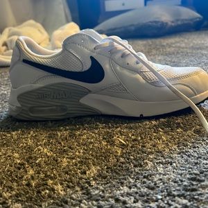 Nike Air Max Excee Size 10-1/2